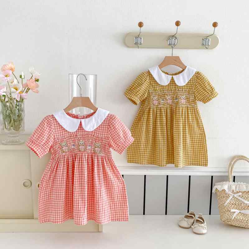 ワンピース 女の子 春夏 韓国風 襟付き クマ刺繍 格子柄 パフスリーブ 半袖 綿 コットン 柔らかな肌触り 3-8歳 園児 幼児 お出かけ着 プリンセスドレス