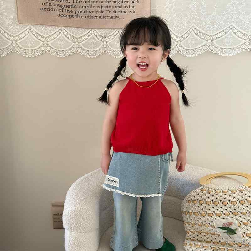 ・カテゴリ: 子供服セット・性別: 女の子・スタイル: 韓国風・セット内容: パンツセット・対象年齢: 1〜3歳・袖丈: ノースリーブ・パンツ丈: ロング・生地加工: 柔らか加工・厚さ: 薄手・柄: 無地・要素: トレンド・主な素材: 綿95%・開閉部: プルオーバー・サイズ展開: 73cm、80cm、90cm、100cm、110cm、120cm