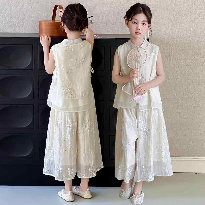 楽天way-ugoキッズ 女の子 ジュニア 夏 セットアップ 新中式スタイル スパンコール 刺繍 ノースリーブ 薄手 七分丈 パンツ アイボリー ポリエステル ダンス イベント 普段使い