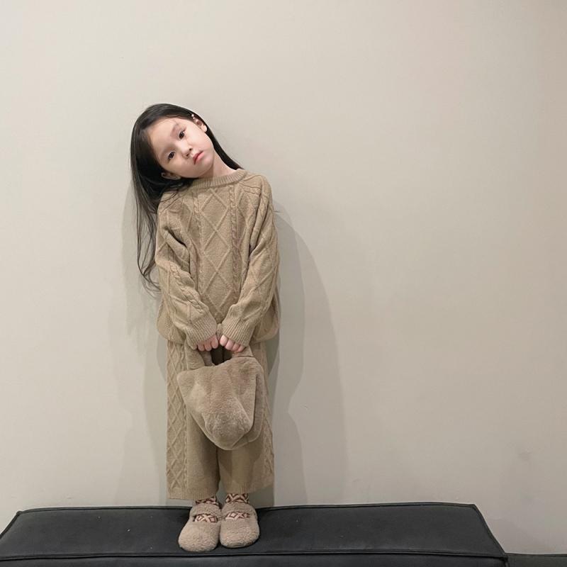 キッズ 女の子 ニットセットアップ レトロ ケーブル編み 韓国風 秋冬 綿 コットン プルオーバー 長袖 ..