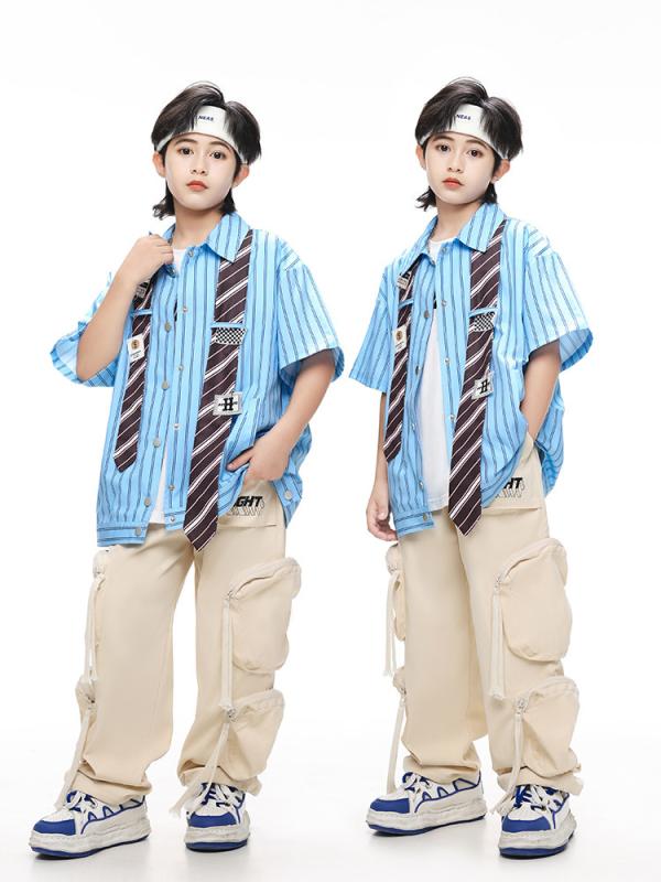 ダンス衣装 キッズ 男の子 女の子 ヒップホップ ストリート系 発表会 イベント パフォーマンス ドラム クール ストライプ柄 ブルーシャツ ベージュパンツ セットアップ ポリエステル 春夏