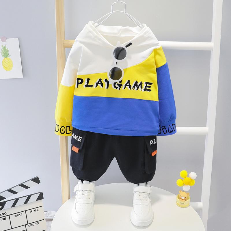 キッズ服 男の子 フード付き スウェット セットアップ 切り替えデザイン ロゴ コットン素材 春秋 普段着 部屋着 カジュアル ストリート系 ロングパンツ 2点セット