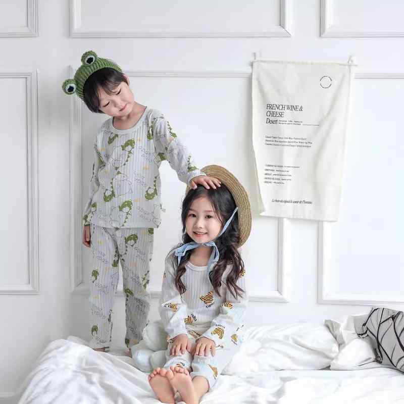 パジャマ ルームウェア キッズ 子供 男の子 女の子 綿100% コーマ綿 吸湿速乾 薄手 肌に優しい縫製 長袖 上下セット 春夏秋 アニマル柄 キャラクター柄