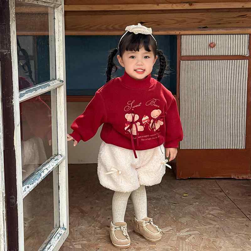 ・カテゴリ: キッズパンツ・スタイル: スウィート・デザイン: ベーシック・デザイン要素: キュート、リボン、トレンディ・性別: ウィメンズ・対象年齢: 幼児 (1歳〜3歳、身長80〜100cm)・丈: ショートパンツ・ウエスト: ミッドライズ・ウエスト仕様: ゴムウエスト・主な素材: ポリエステル50% (ウール混紡)・生地加工: 柔軟加工・柄: 無地・身長展開: 73cm、80cm、90cm、100cm