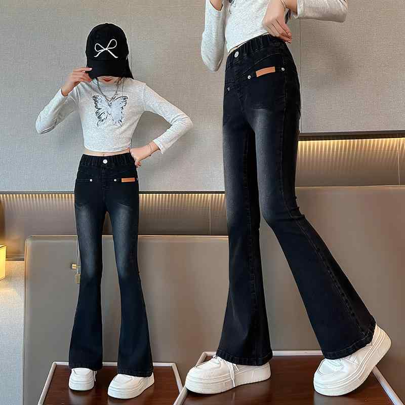 デニムパンツ ジーンズ 女の子 キッズ ジュニア 春秋 綿素材 ストレッチ ウエストゴム レザーパッチ ミドルウエスト スリムフィット フレア ロング丈 カジュアル おしゃれ トレンド