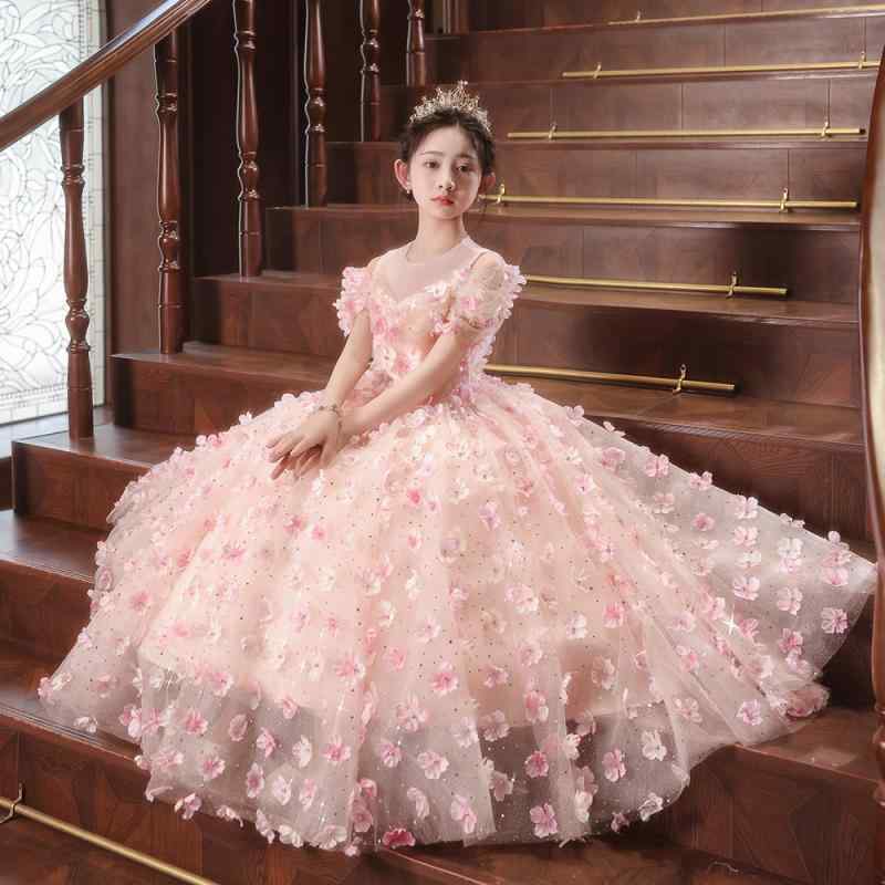 ・カテゴリ: 子供用ドレス・対象年齢: 3～8歳・対象性別: 女の子・生地加工: プリーツ、コーティング、シャーリング、酵素洗い・スタイル: プリンセス・主な素材: ポリエステル50%・裏地素材: ポリエステル50%・ドレスタイプ: イブニングドレス・カラー: 画像色・サイズ展開: 100cm、110cm、120cm、130cm、140cm、150cm、160cm