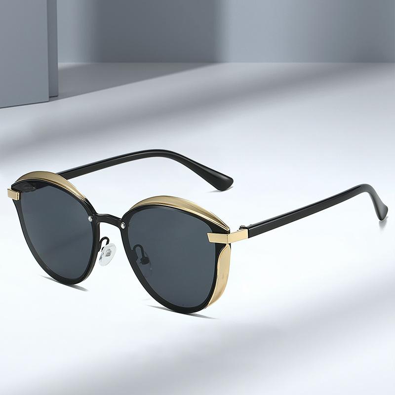 サングラス ユニセックス 欧米風 レトロ ファッション 変形デザイン 新モデル 紫外線カット UV400 ミラーレンズ 高級感 カジュアル 普段使い ドライブ レジャー PCレンズ メタルフレーム 金縁 シルバー(4)