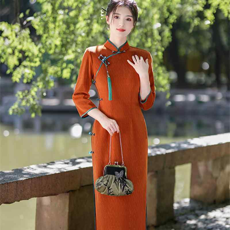 チャイナドレス レディース 改良型 新チャイニーズスタイル ミモレ丈 ワンピース 七分袖 スタンドカラー 斜め襟 スリット入り パイピング 高級感 エレガント レトロ クラシカル ポリエステル ベルベット 微ストレッチ 無地 普段使い 秋