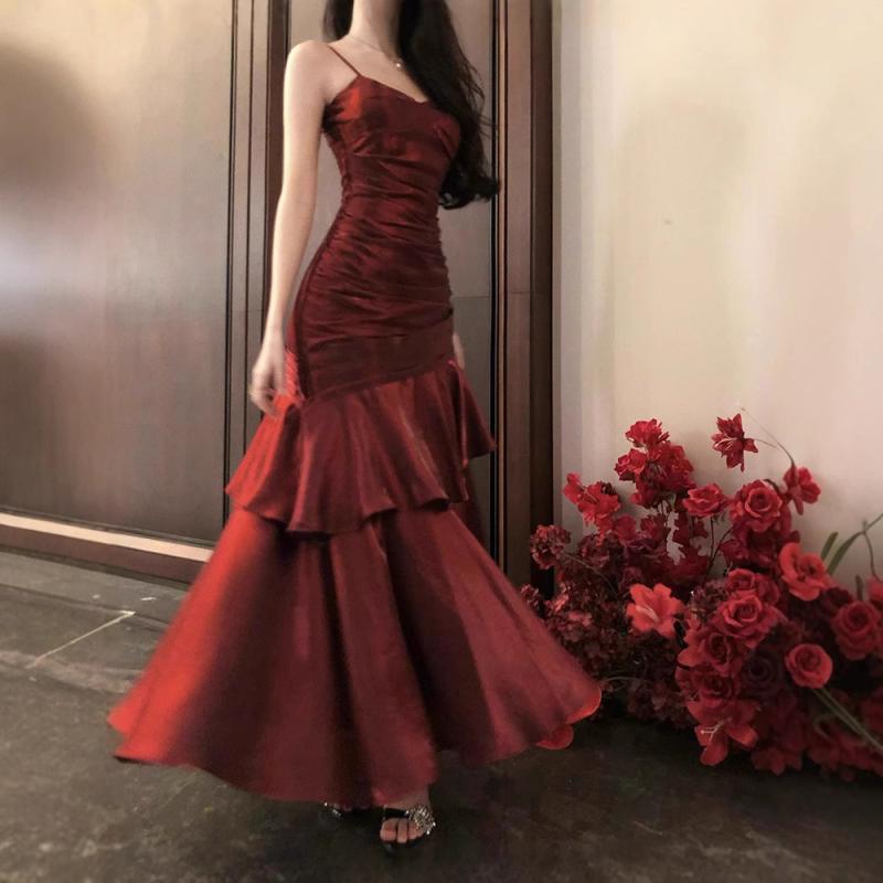 ワンピース レディース レッド フレンチ エレガント キャミソール Vネック ノースリーブ フリル マーメイド フィッシュテール ロング丈 ポリエステル パーティー お呼ばれ フォーマルドレス