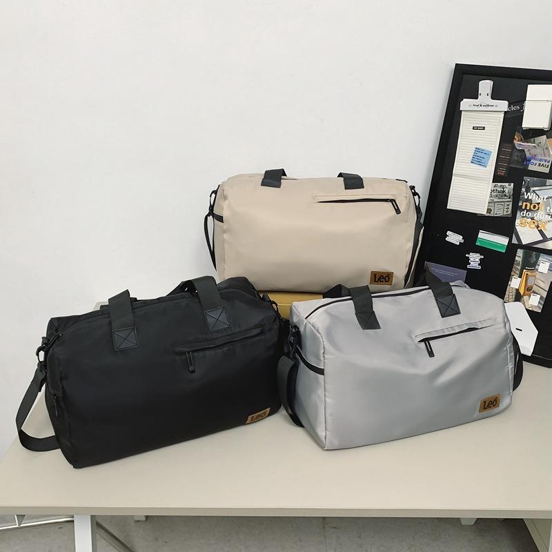 ボストンバッグ メンズ 大容量 乾湿分離 ナイロン製 撥水 超軽量 高級感 スポーツ ジム 旅行 鞄 短期出張 アウトドア レジャー ブラック カーキ グレー シンプル カジュアル