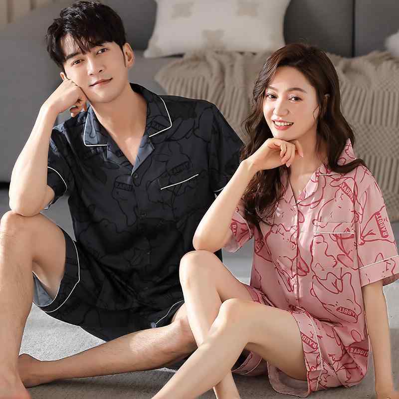 ・カテゴリ: パジャマ・タイプ: セットアップ・スタイル: ポップ、キュート・対象: カップル・対象年齢: 18～40歳・主な素材: ポリエステル95%、スパンデックス5%・厚さ: 薄手・生地厚: 約141-160g/m²・織り方: ニット...