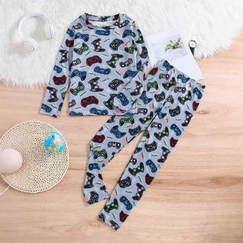 パジャマ 男の子 ジュニア 春秋 ゲームコントローラー柄 蛍光プリント ルームウェア 上下セット ポリエ..