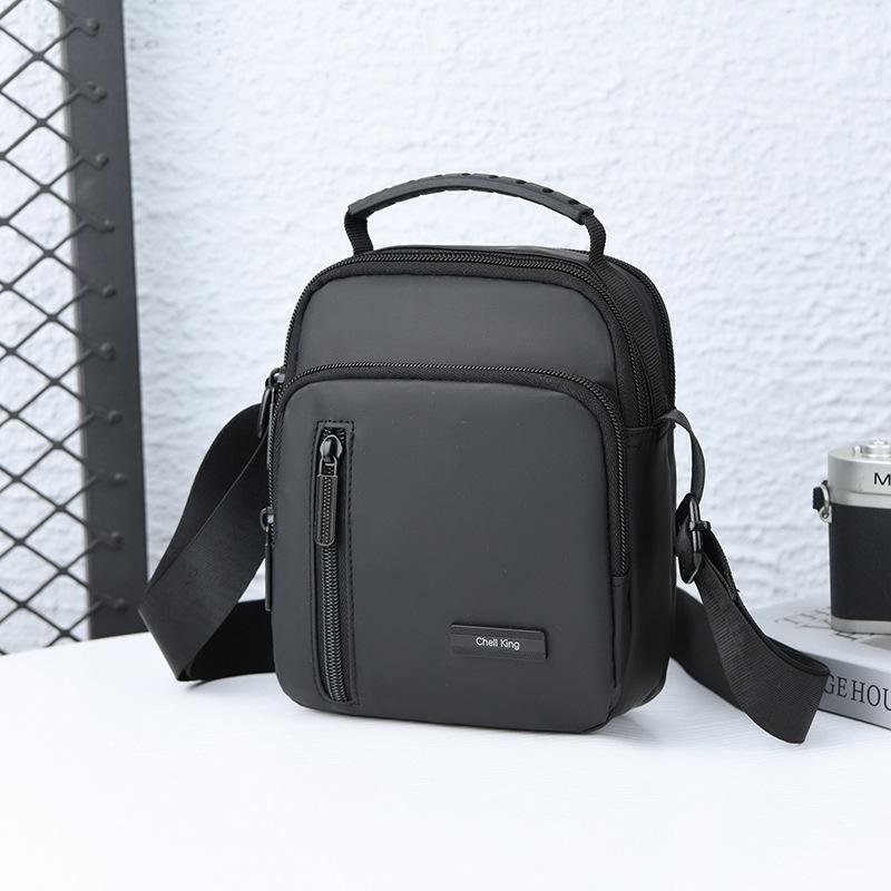 美品　タグ付き ベルスタッフ　オールレザー　メッセンジャー　ショルダーバッグ　黒 楽天市場】【最高級】Belstaff【レザー ショルダーバッグ