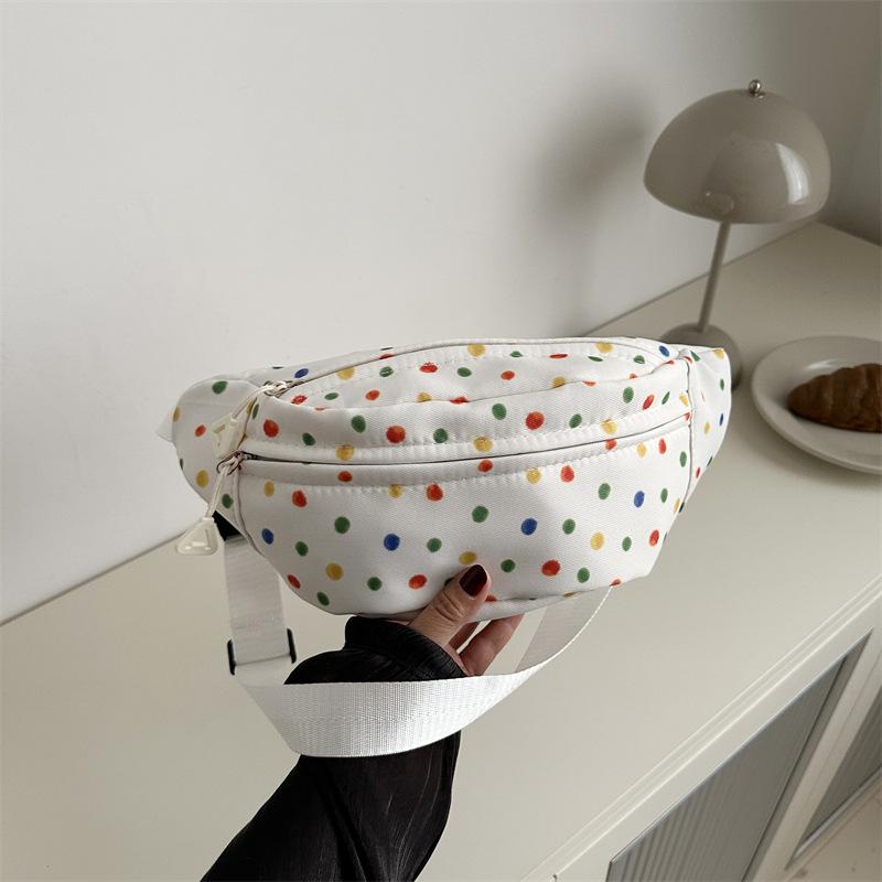 鞄 女の子 ボディバッグ ウエストポーチ ショルダーバッグ スマホポーチ ホワイト カラフル ドット柄 かわいい おしゃれ 清楚 ナチュラル PUレザー カジュアル 普段使い お出かけ