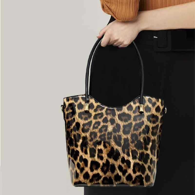 バッグ レディース ヒョウ柄 エナメル トートバッグ ショルダーバッグ 斜め掛け 大容量 レトロ おしゃれ 普段使い PUレザー 横型 ファスナー 携帯ポケット 仕切りポケット