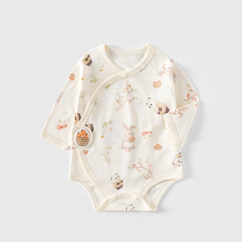 ロンパース ベビー 新生児 男の子 女の子 綿100% 無縫製 長袖 カバーオール 三角デザイン 春秋 斜め前開き スナップボタン アイボリー 肌に優しい 普段着 部屋着