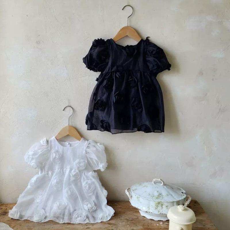 ワンピース キッズ 女の子 ベビー パフスリーブ 立体ローズ 花柄 プリンセスドレス フォーマル セレモニー 発表会 ダンス衣装 夏服 ポリエステル 綿素材