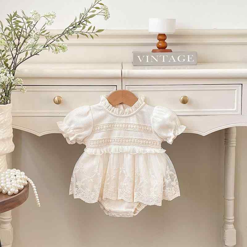 ワンピースロンパース ベビー 男女兼用 韓国風 かわいい フリル襟 レース チュール パフスリーブ コットン 綿 アプリコット オールシーズン 新生児 乳幼児 普段使い お出かけ着