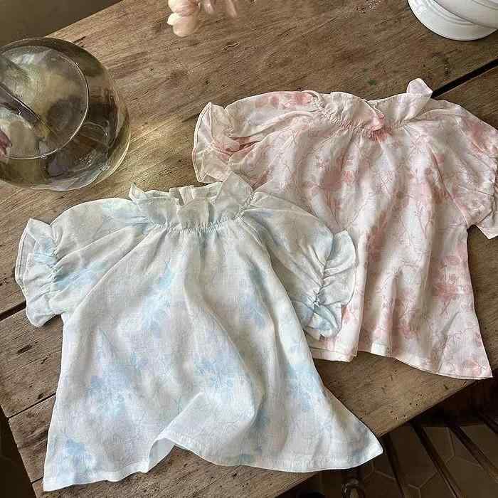 ベビーブラウス 女の子 幼児 春夏 薄手 小花柄 フリル襟 パフスリーブ 半袖 コットン 柔らかい 韓国風 ナチュラル 普段使い お出かけ ブルー系 ピンク系