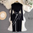 レディース ワンピース 春夏 韓国風 シック 配色切り替え 長袖 モックネック ウエストリボン タイト Iライン ミディ丈 ニットドレス 接触冷感 細見え ブラック ベージュ きれいめ エレガント