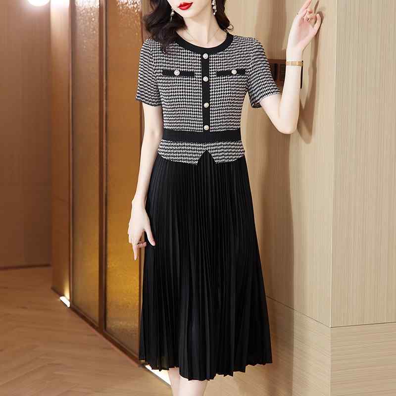 ワンピース レディース 春夏 ファッション ギャザー プリーツ ラウンドネック 切り替え スリム 着痩せ ..