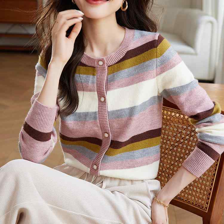 カーディガン レディース 春夏 ニット カラフル レインボー ストライプ 切り替え ショート丈 ゆったり ルーズシルエット 長袖 クルーネック 若見え フェミニン かわいい きれいめ ポリエステル 羽織り トップス 通勤 オフィス カジュアル