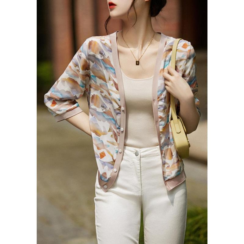 カーディガン レディース 春夏 Vネック ショート丈 ゆったり パズル山柄プリント 切り替え シルク調ポ..