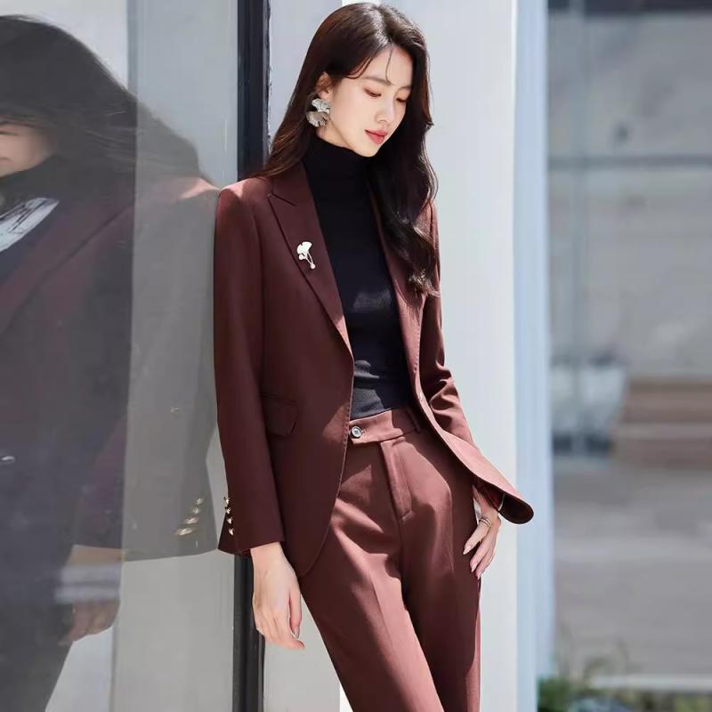 スーツ レディース 女性用 高級感 エレガント 上品 欧米風 ワインレッド ピンク レンガレッド 秋冬 通勤 オフィス ビジネス フォーマル 事務服 ジャケット 長ズボン セットアップ ポリエステル ビスコース 長袖