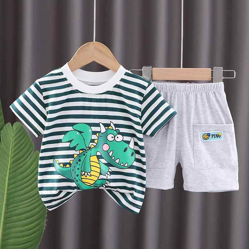 ・カテゴリ: 子供服セット・タイプ: パンツセット・スタイル: 韓国風・対象年齢: 1〜3歳 (80〜100cm)・パンツ丈: ショートパンツ・主な素材: 綿95%・安全基準: Aクラス・カラー展開: ボーダー恐竜柄グリーン、ボーダー恐竜柄オレンジ・サイズ展開: 80cm、90cm、100cm、110cm