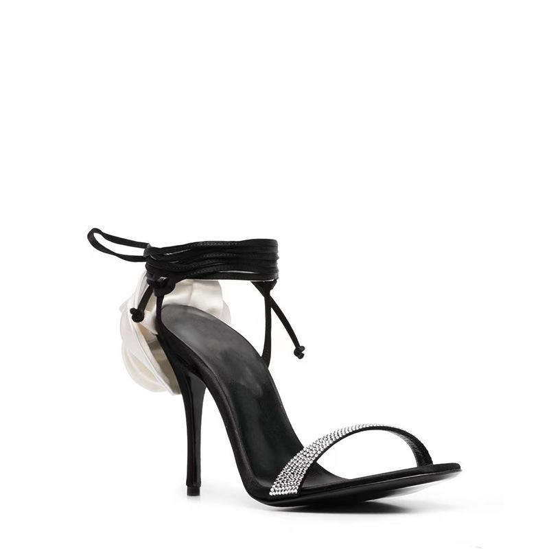 サンダル レディース ラウンドトゥ ラインストーン フラワーモチーフ サテン 細ヒール ハイヒール スト..