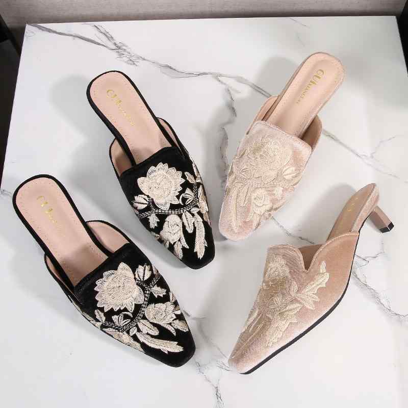 ミュール レディース 中国風 刺繡 レトロ クラシック スエード調 スクエアトゥ フラット サンダル ブラ..