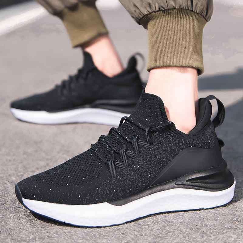 スニーカー 男女兼用 メンズ レディース ランニング ウォーキング フライニット 軽量 反射材 通気性 滑り止め 耐摩耗性 メッシュ ライクラ 伸縮性 MDソール ローカット トレンド カップル ペア 大きいサイズ グレー ブラック ブルー