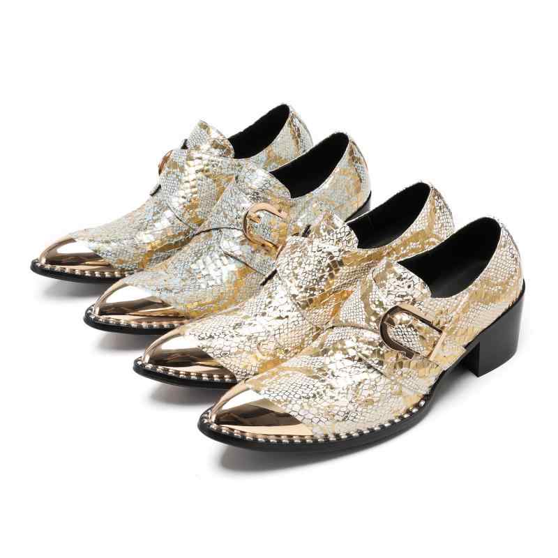 ・カテゴリ: ダービーシューズ・スタイル: ビジネス・性別: メンズ・適用年齢層: 青年層（18〜40歳）・適用シーン: ビジネス・アッパー素材: 牛革・ソール素材: ラバー・つま先形状: ポインテッドトゥ・つま先保護: スチールトゥ・筒丈: ローカット・機能: 通気性、保温性、衝撃吸収・デザイン要素: 鋲飾り（金色）、ブローグ、バックル・カラー: イエロー・サイズ展開: 36, 37, 38, 39, 40, 41, 42, 43, 44, 45, 46, 47, 48