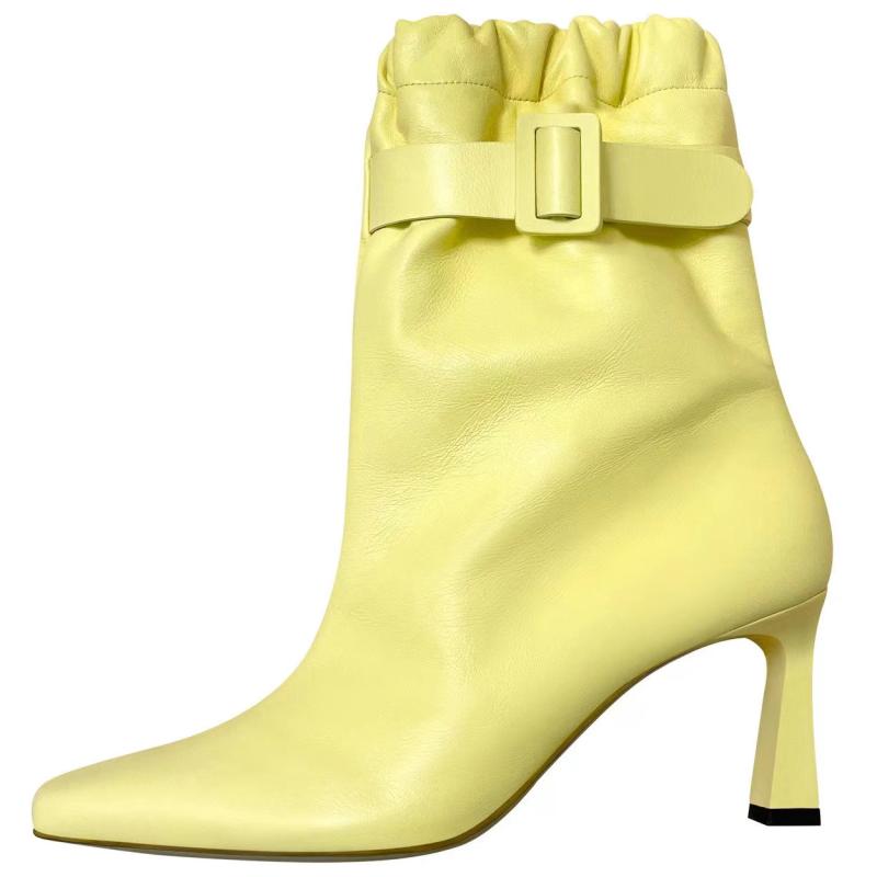 ショートブーツ レディース ポインテッドトゥ ピンヒール ギャザー ベルトバックル プルオン フェイクレザー 脚長効果 スタイルアップ 高ヒール 大きいサイズ対応 ブラック ブルー 秋冬春 オフィス カジュアル きれいめ