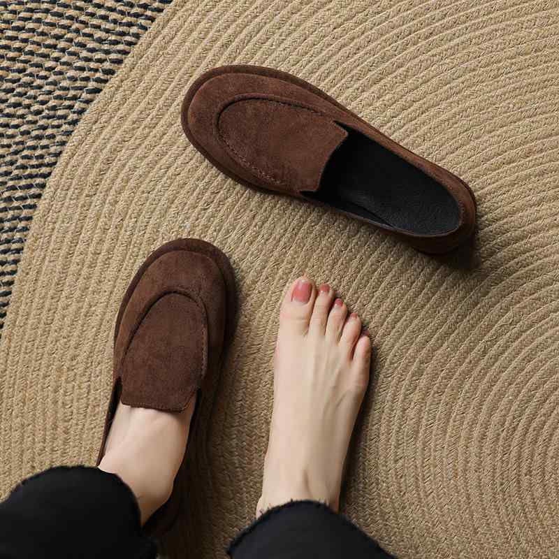 ローファー レディース レトロ ブリティッシュスタイル ヌバック ミドルヒール チャンキーヒール ラウ..