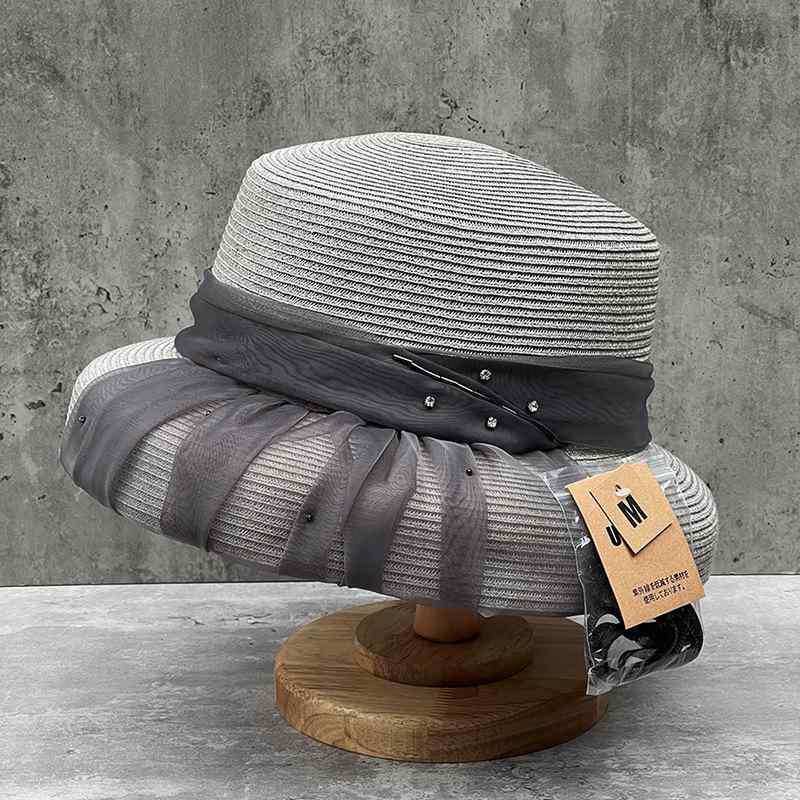 麦わら帽子 ハット レディース 女性用 チュール ジルコニア 上品 フェミニン UVカット 日よけ帽子 つば広 平天 軽量 通気性 ストロー素材 旅行 リゾート お出かけ かわいい ナチュラル 春夏 ブラック ベージュ カーキ アイボリー