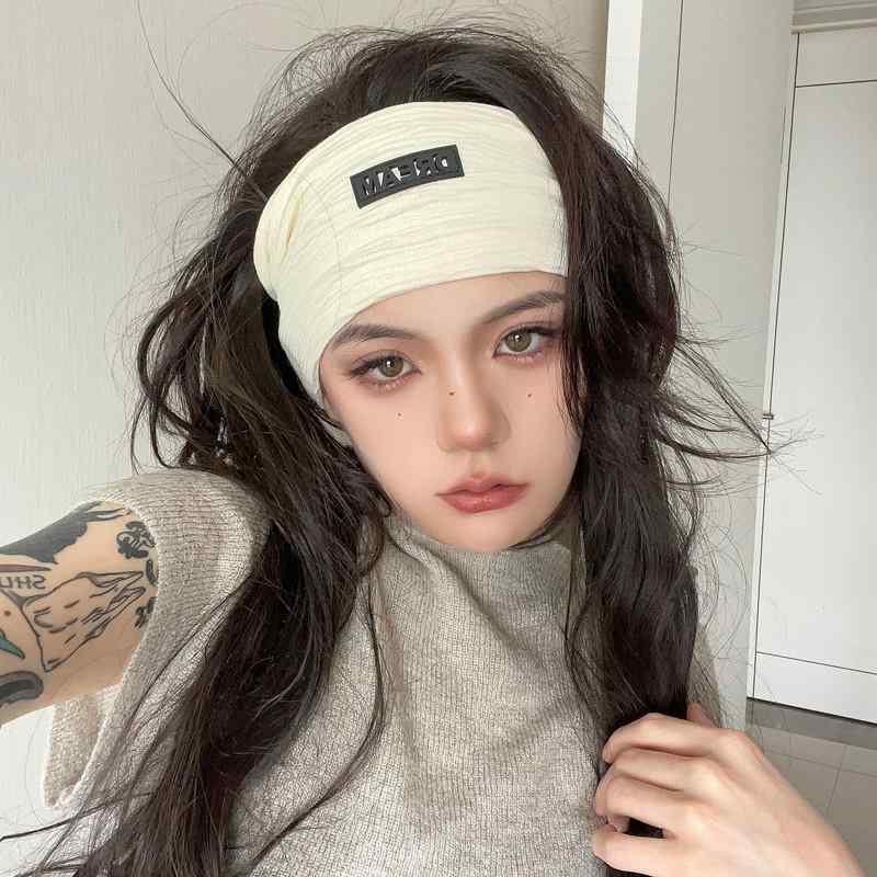 ヘアバンド レディース 小顔効果 幅広 薄手 綿 快適 ターバン カチューシャ お出かけ 普段使い マタニティ 産後 ストリート系 カジュアルファッション アイボリー ベージュ グレー レトロブルー ブラック ホワイト