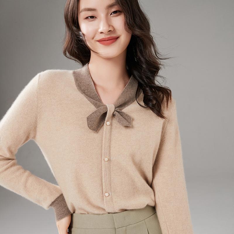 ニット レディース 秋冬 高級感 ピュアカシミヤ 山羊絨 パールボタン Vネック 長袖 無地 中厚手 ゆったり リラックスフィット プルオーバー トップス 暖かい 保温 通勤 オフィス エレガント ライトキャメル(4)