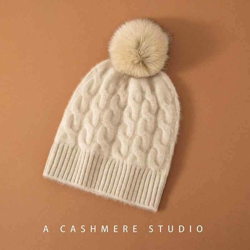ニット帽 レディース カシミヤ ケーブル編み ポンポン付き 深め 防寒 保温 秋冬 暖かい 高級感 やわらか ふわふわ 普段使い 通勤 通学 カジュアルスタイル ファッション小物
