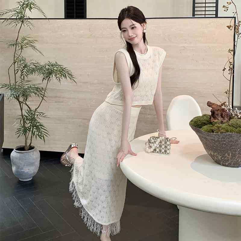 セットアップ レディース 韓国ファッション おしゃれ 若見え レース 透かし編み フリンジ ノースリーブトップス ニット ロングスカート 上品 きれいめ 通勤 オフィス 秋冬