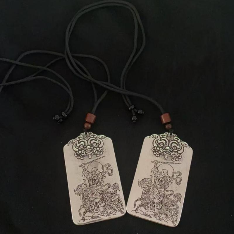 ネックレス 雷声普化天尊 紫薇大帝 道教 モチーフ ペンダント 中国風 伝統 レトロ 銅製 電気メッキ加工 開運 魔除け お守り 吉祥柄 ロングネックレス