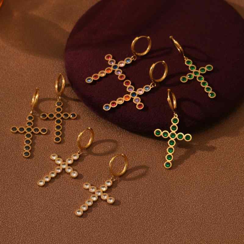 耳飾り レディース 欧米風 SNS映え 十字架 カラージルコニア サージカルステンレス製 チタン製 上品 高級感 個性的 ファッション おしゃれ 通勤 オフィス スタッドピアス