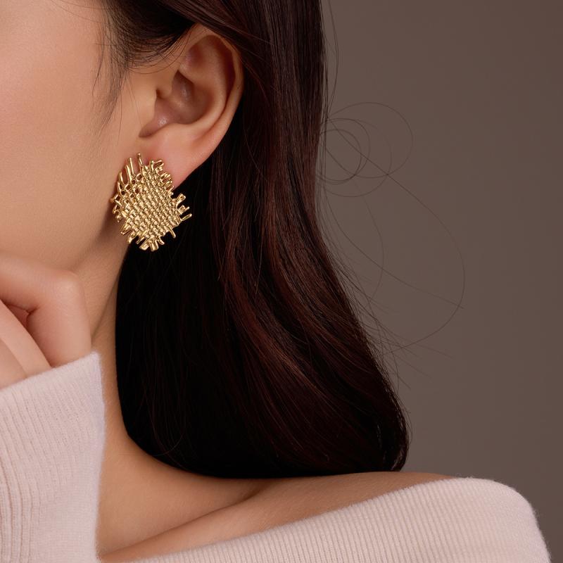 ピアス レディース 欧米風 ファッション レトロ 18K電気メッキ ゴールド ステンレス製 幾何学 不規則 ラフィア パッチ 個性的 スタッド 普段使い お洒落 春夏