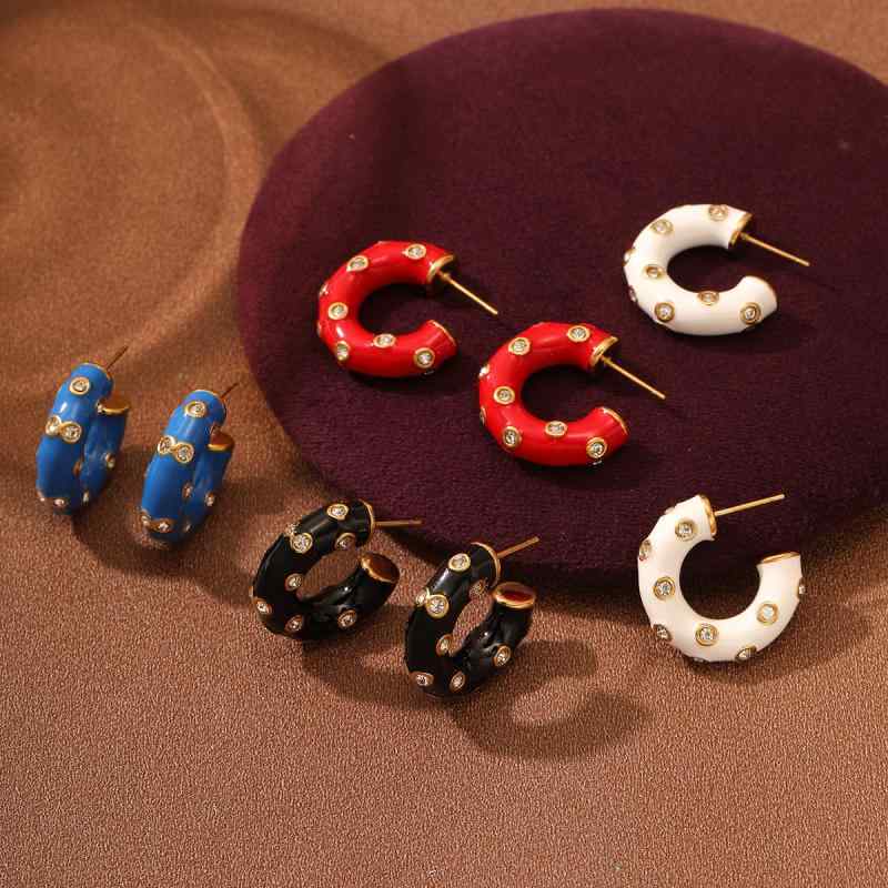 ピアス レディース C形 C字 幾何学 ステンレス サージカルステンレス ドロップオイル エナメル加工 ジルコニア ラインストーン 電気メッキ加工 トレンド 人気 おしゃれ ファッション 上品 高級感 万能 オフィス 普段使い カジュアル 春夏