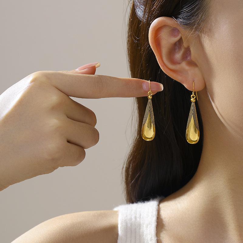 ピアス イヤリング レディース 欧米テイスト レトロ おしゃれ 幾何学模様 リング フープ 亜鉛合金 電気..