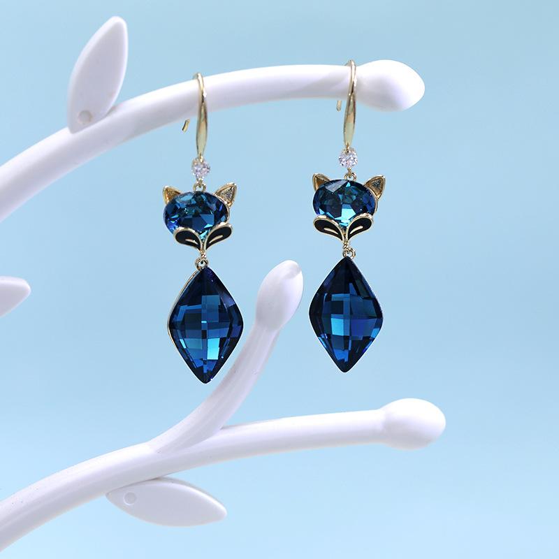 フックピアス レディース キツネモチーフ かわいい ゴールドメッキ ブルー水晶 パープル水晶 個性的 お..