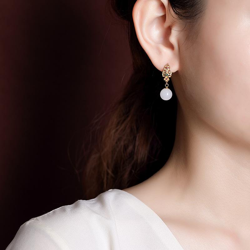 ピアス レディース S925純銀 金メッキ 和田白玉 透かし彫り 丸玉 吉祥模様 ドロップピアス レトロ アンティーク 上品 高見え 揺れる 女性用