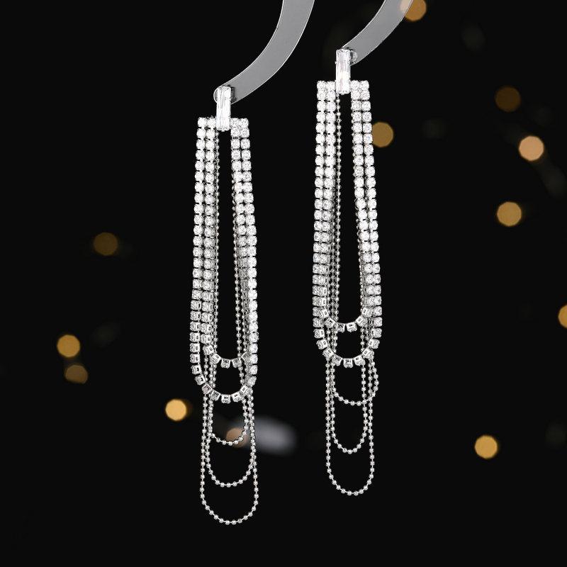 ピアス レディース 欧米風 フレンチスタイル 高級感 大ぶり ロング タッセル ジルコニア 輝き 小顔効果 フェイスライン エレガント 銅製 ゴールド シルバー 通勤 オフィス 普段使い