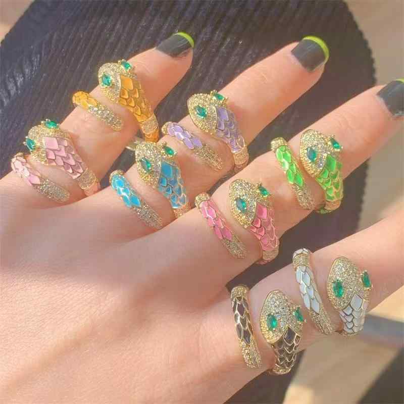指輪 女性用 蛇 スネーク モチーフ エナメル 銅製 マイクロパヴェ ジルコニア ゴールドカラー 欧米スタイル 幾何学 インスタイル 普段使い デイリーユース カラフル 多色展開