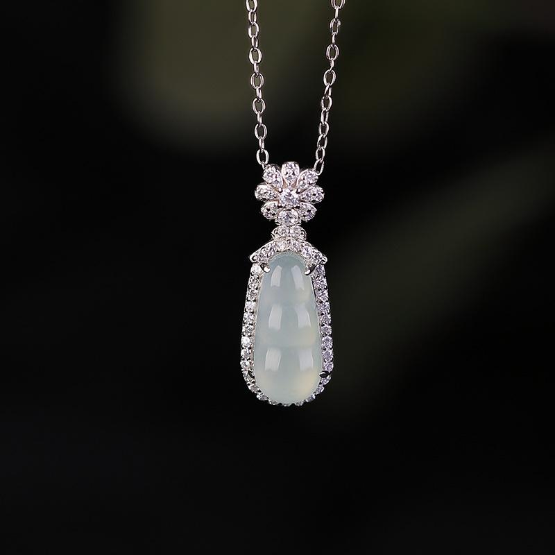 ペンダント S925 シルバー 純銀 ブルー翡翠 天然石 レトロ アンティーク 中華風 オリエンタル 福豆 さ..